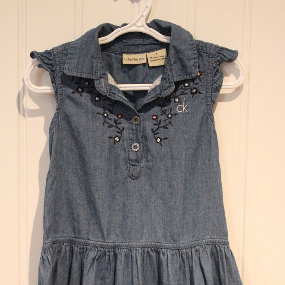 2/$20 🏷 Calvin Klein Denim Dress Size 5 - Picture 2 of 3
